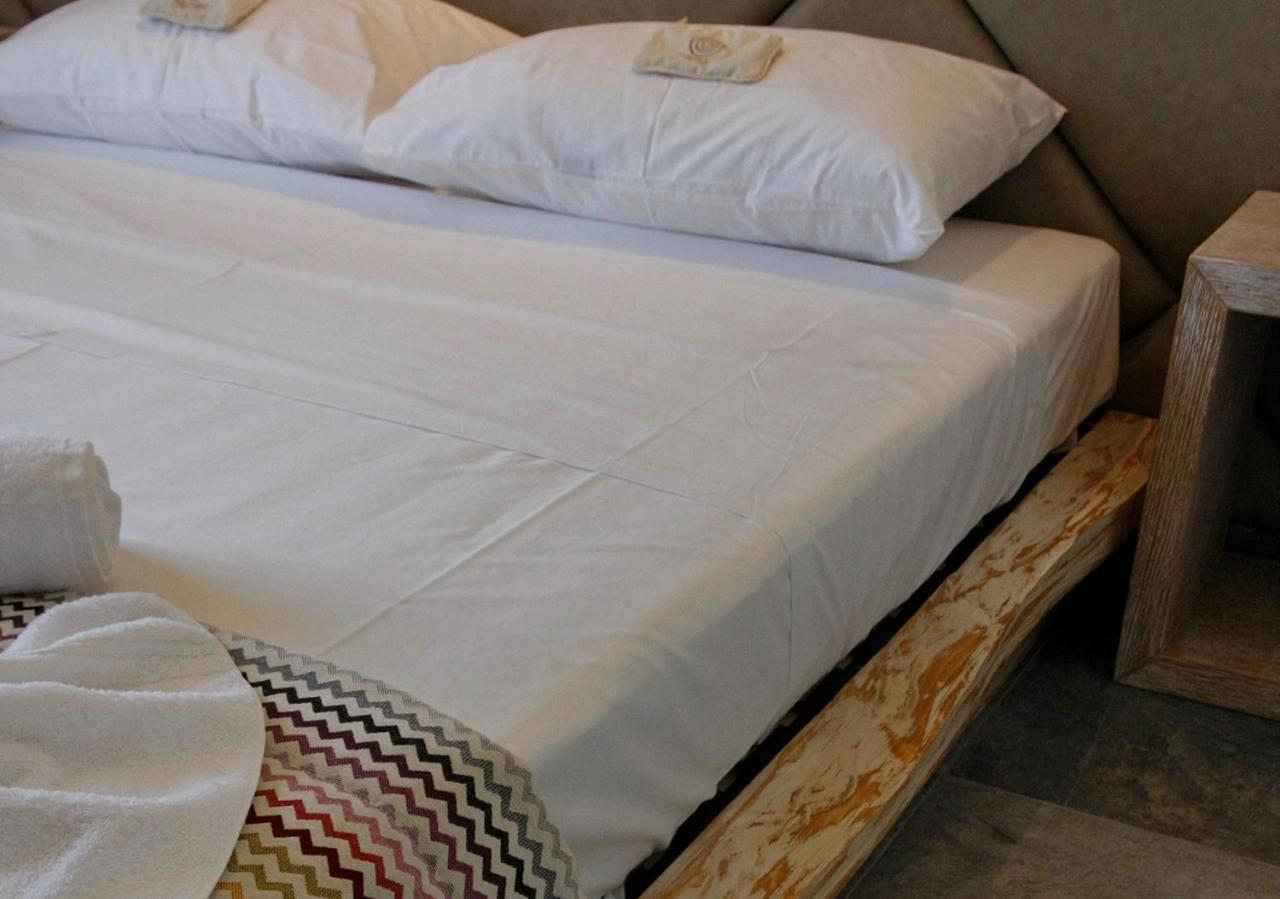 Katrine Boutique Apartments Kavála ภายนอก รูปภาพ